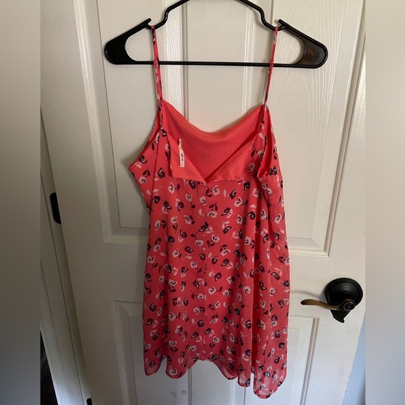 Francesca’s Coral Floral Dress Size Large - Picture 2 of 2